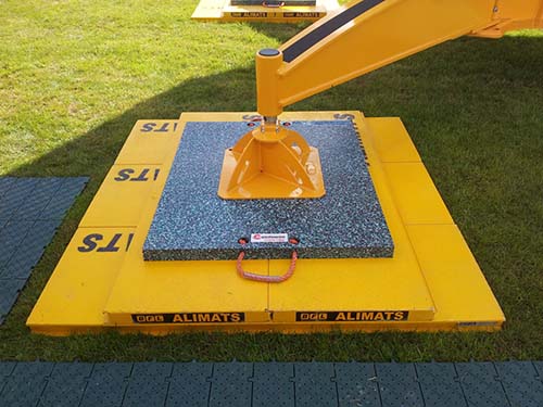 A range of available crane rigging mats
